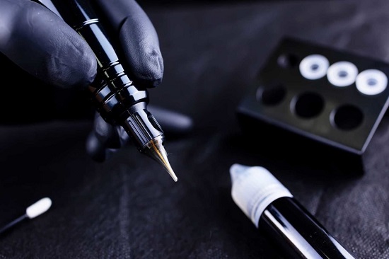 Qué materiales se usan en la micropigmentación capilar Qué materiales se usan en la micropigmentación capilar